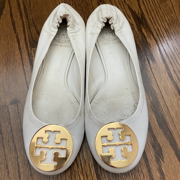 Tory Burch Shoes - TORY BURCH white and gold leather flats size 5